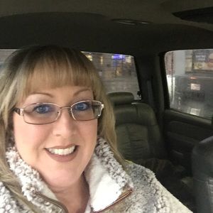 Meet your Posher, Donna